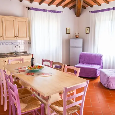 Vier-zimmer-wohnung Borgo Collelungo 2 Baeder- Erster Stock By Interhome *